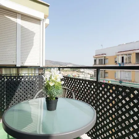 Confortable Estudio Con Terraza, Vistas A La Montana, Mar Y Mas Appartement *